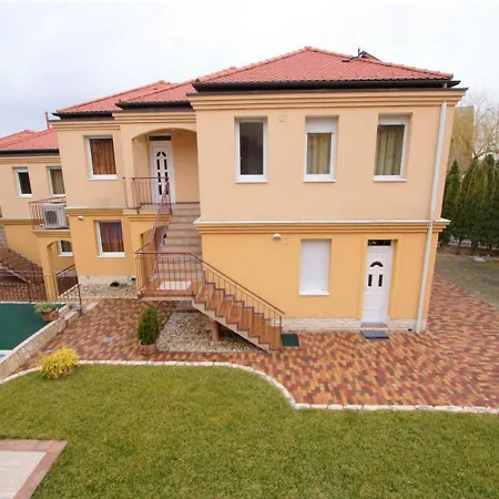Garda Apartman7 شقة Hévíz