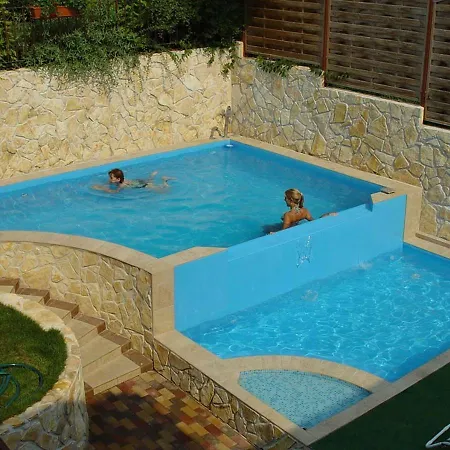 شقة Garda Apartman7