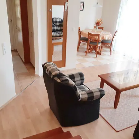Garda Apartman7 *